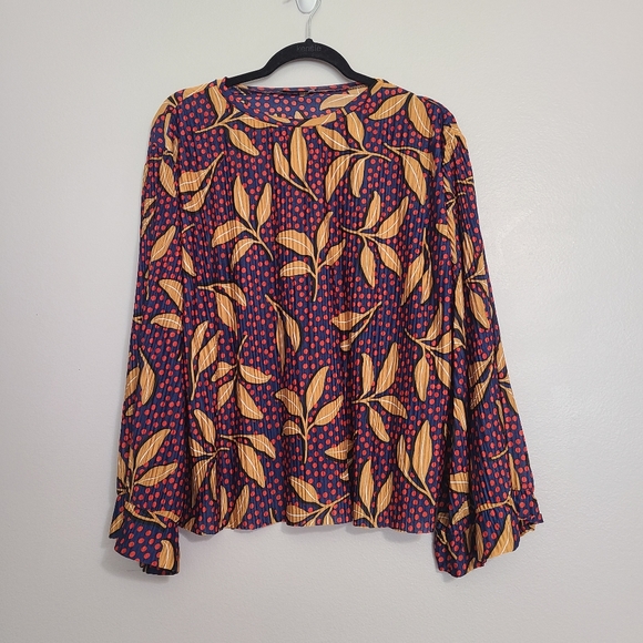 Zara Tops - Zara Trafaluc Navy Blue Blouse with Red Polkadots & Golden Leaves S-XXL 🍂